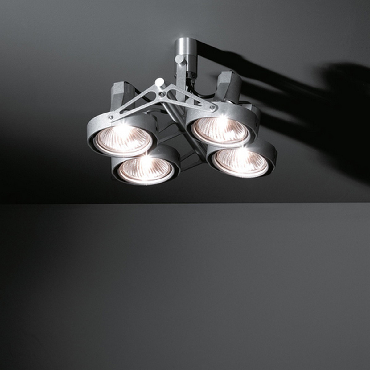 Nomad Surface Adjustable 4x PAR30 E27 Aluminium Matt