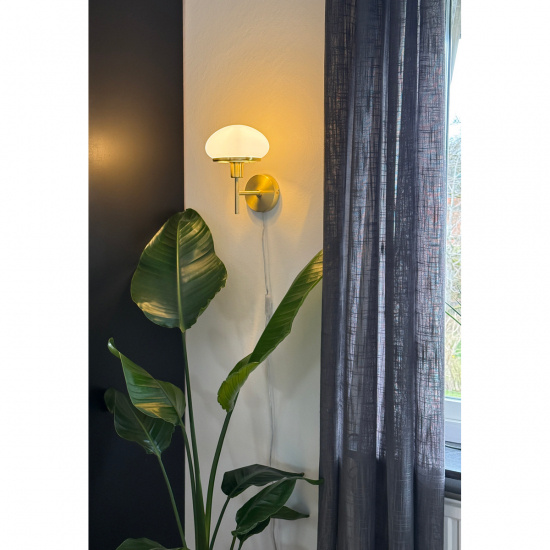 NEW AUGUST v�gglampa, matt m�ssing/vit