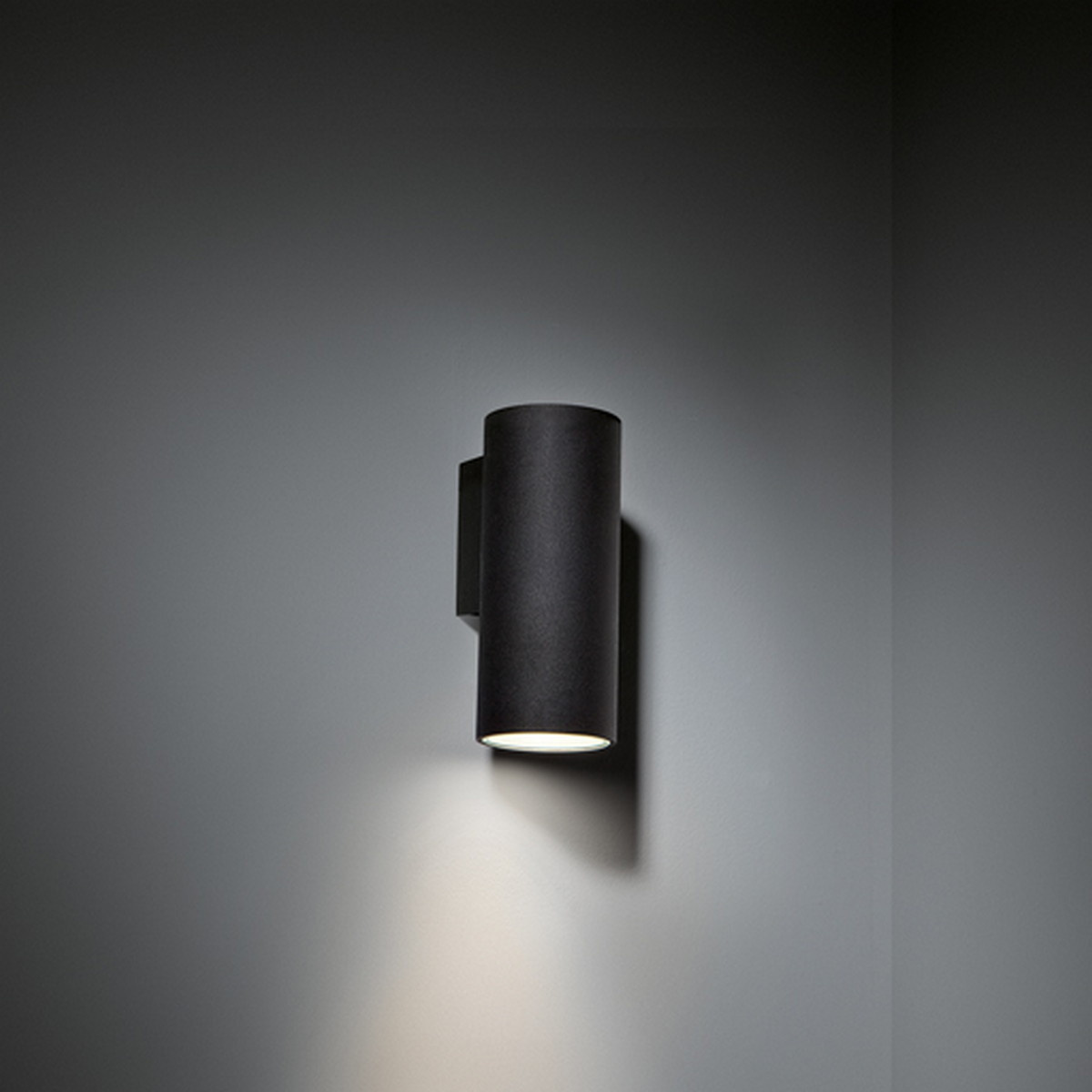 Nude Wall 79 1x IP55 LED 3000K Flood DI Black Structure