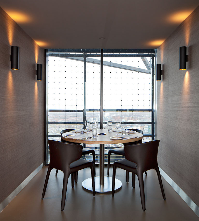 Lotis Tube Wall Up/Down 85 2x LED GU10 2700K LE Black Structure - Gold Anodised