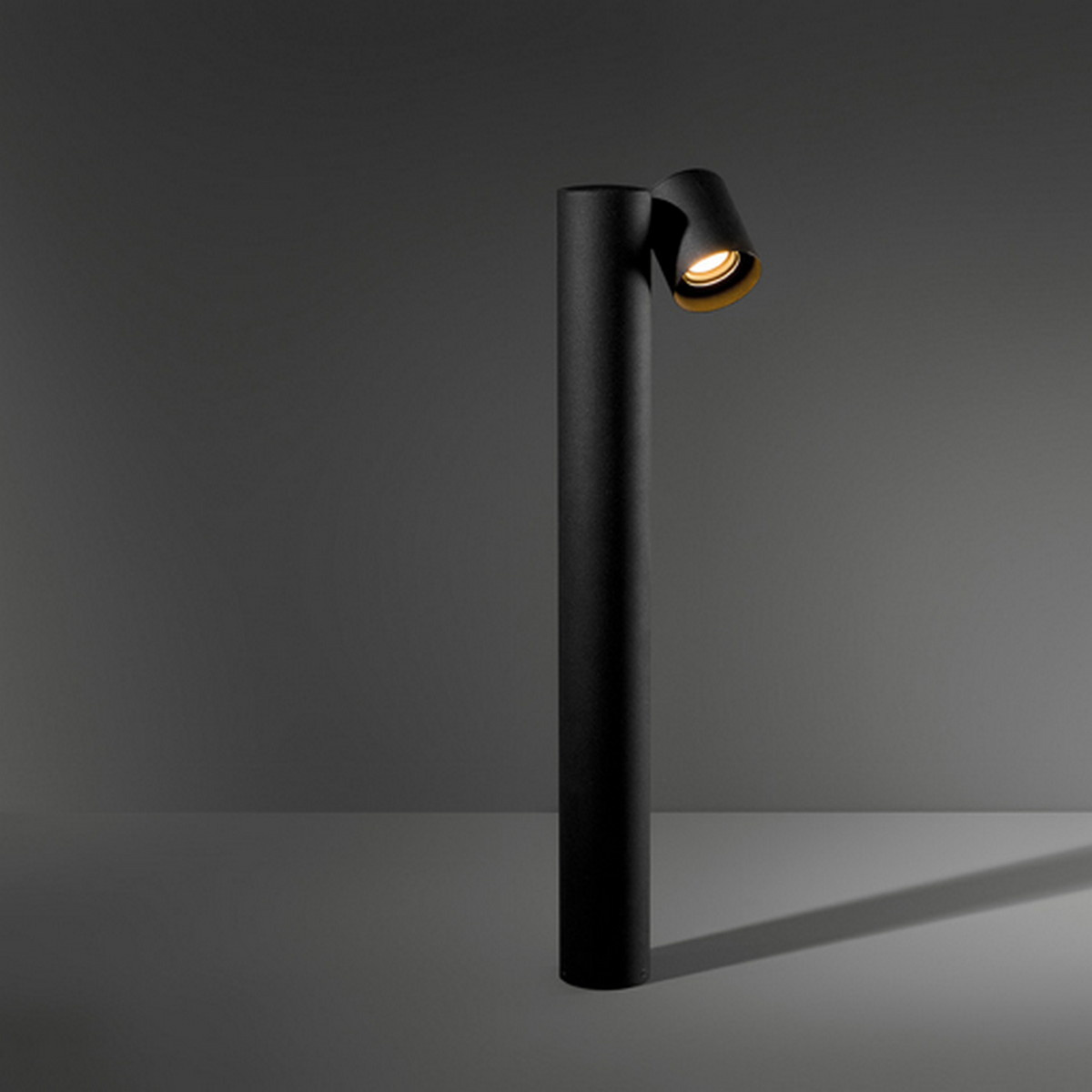 Lowieze Floor 70 High 1x IP54 LED 3000K Flood Non-Dim DI Black Structure