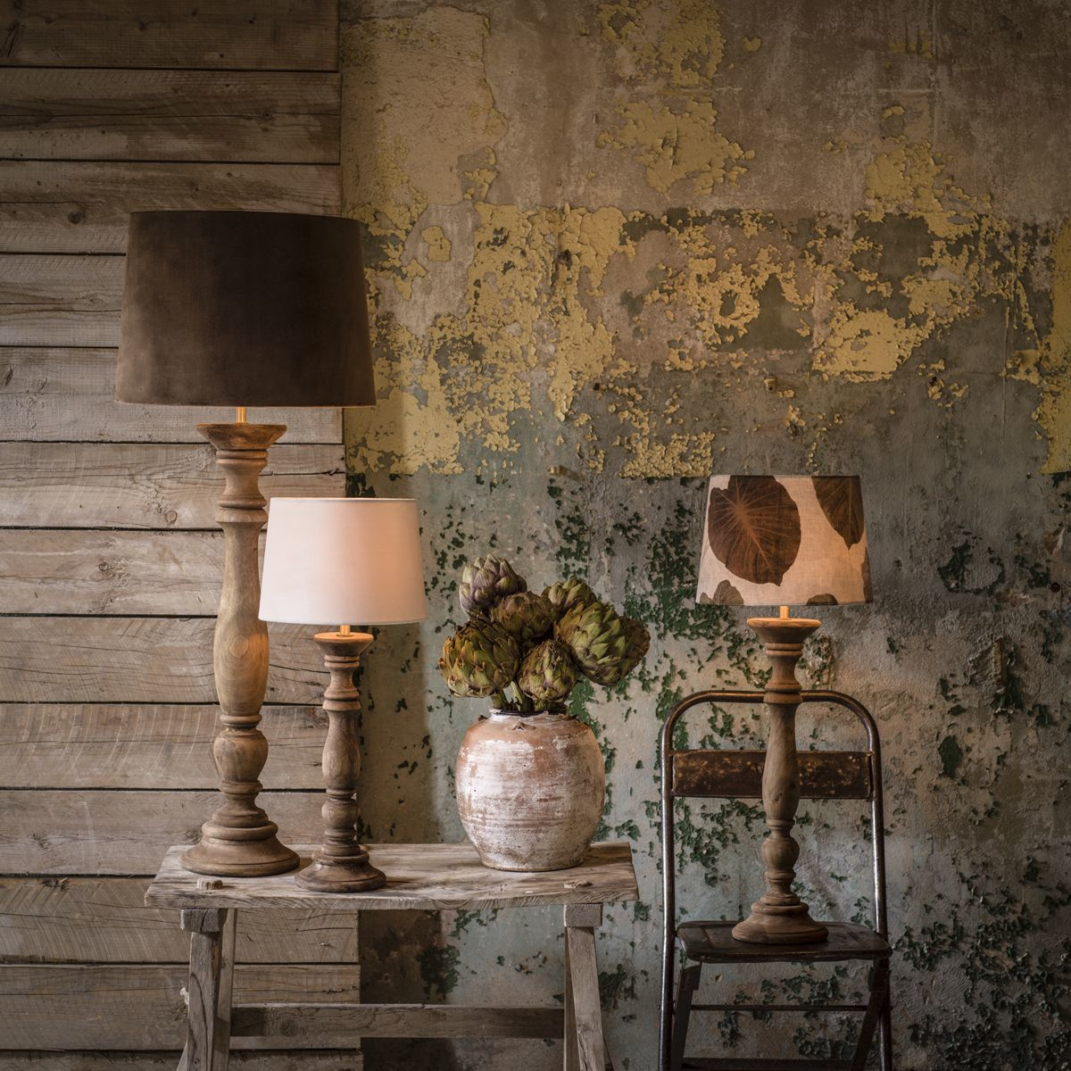 Lodge Lampfot, Aged Brown 63cm