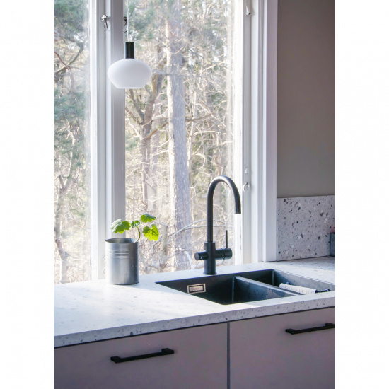 BELL f�nsterlampa, svart/vit