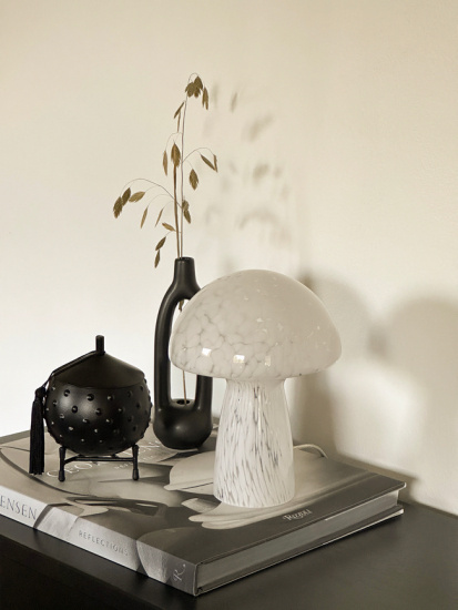 MUSHI bordslampa liten, vit