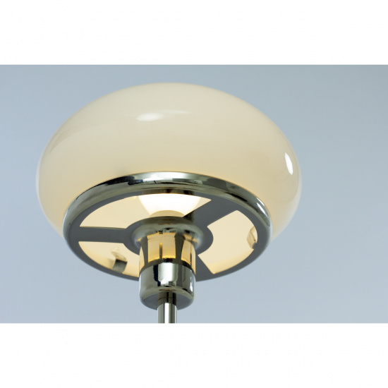 NEW AUGUST bordslampa liten, silver/vit