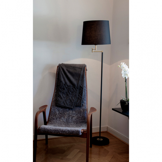 BIRKA golvlampa, svart/m�ssing