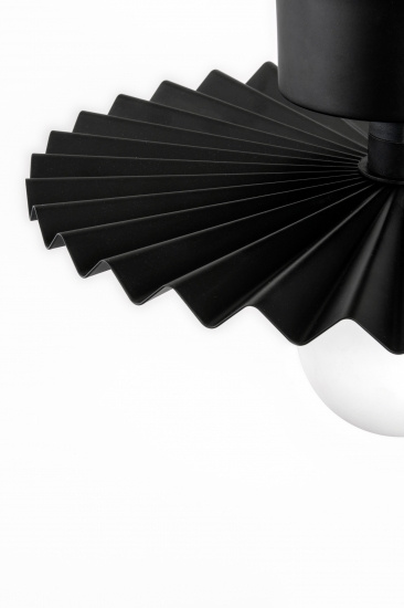 Plafond/v�gglampa Omega 35 Svart