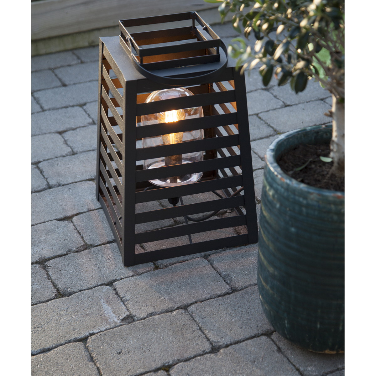 Yankton bord/golvlampa IP44 Sandsvart