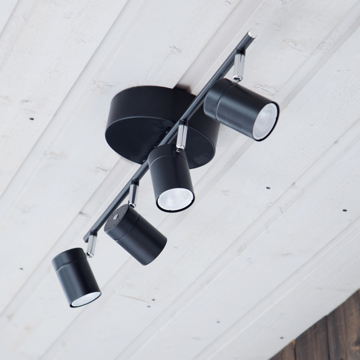 Correct takskena 4-l�g Svart matt