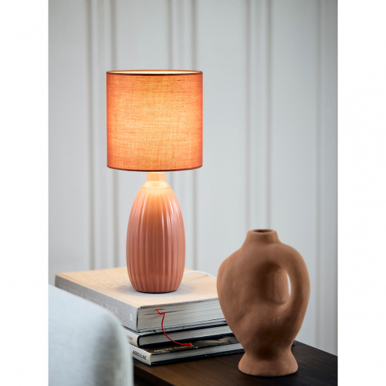 Uno bordslampa, Rostr�d 37cm