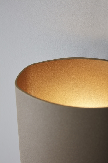 Sinne wall lamp sand structure/brass G9