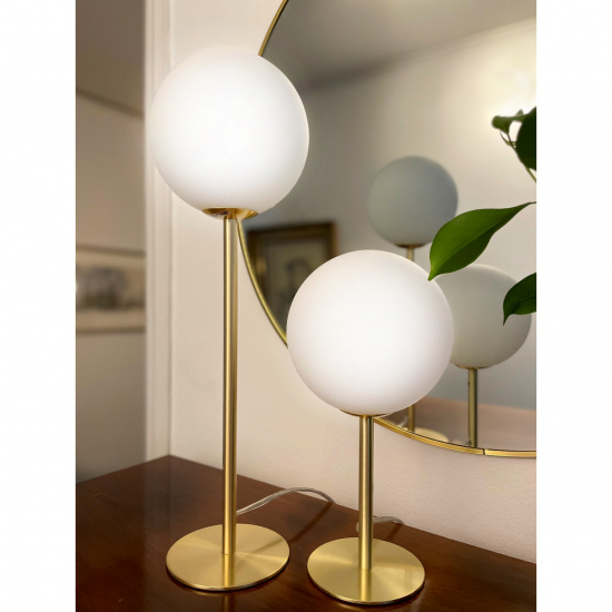 MOLEKYL bordlampa 1, matt m�ssing/vit