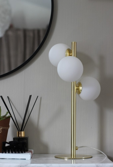 MOLEKYL bordlampa 3a, matt m�ssing/vit