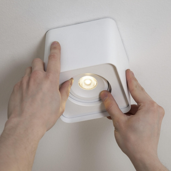 Level Multi Box I Vit 3000K