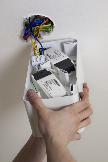 Level Multi Box II Vit 3000K