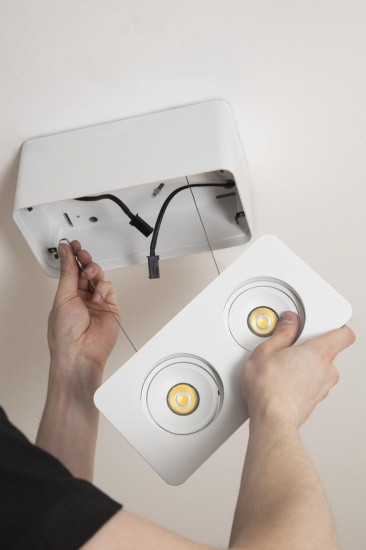 Level Multi Box II Vit 3000K