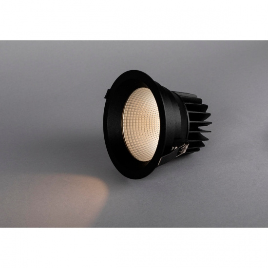 Solo Maxi G2 Svart 3000K