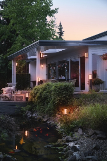 Impress Hue WACA EU pedestal black 2x8W