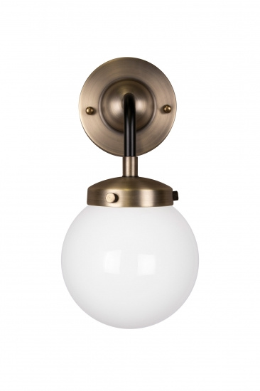 V�gglampa Alley 1 IP44 Antikm�ssing/vit